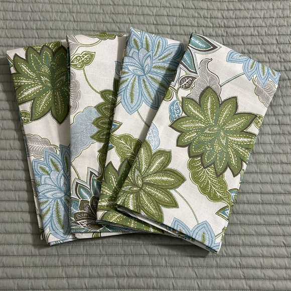 Threshold Cotton Napkins. NWOT. 20x20” - Picture 1 of 6